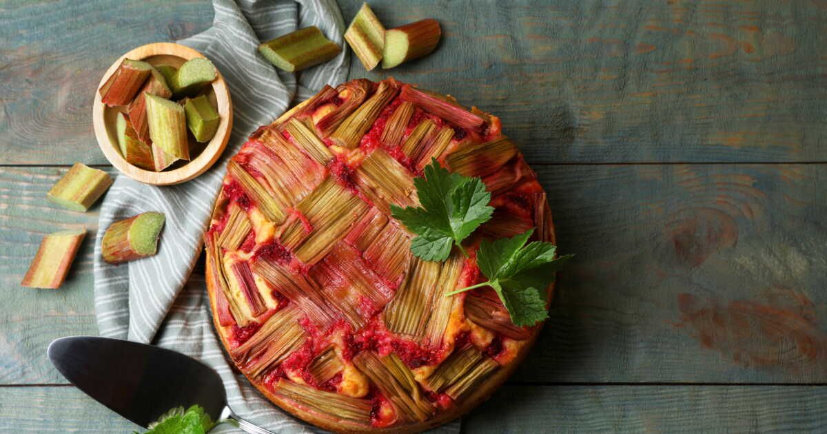 Découvrez le secret d'une délicieuse tarte Tatin à la rhubarbe