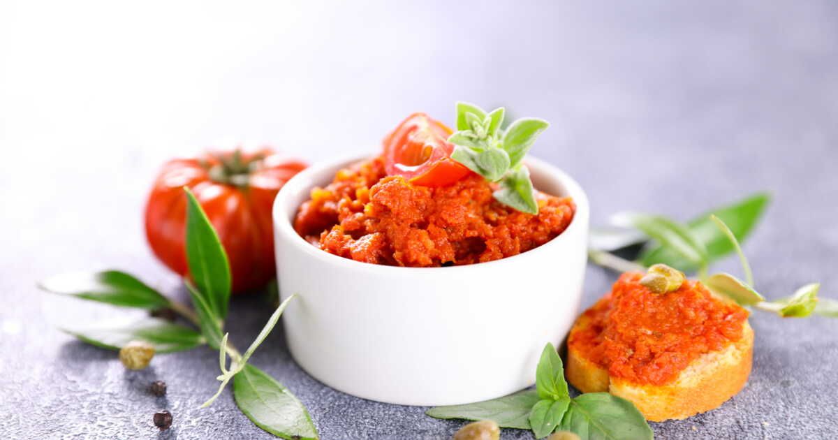 Une tapenade de tomates séchées express pour un apéritif qui séduit