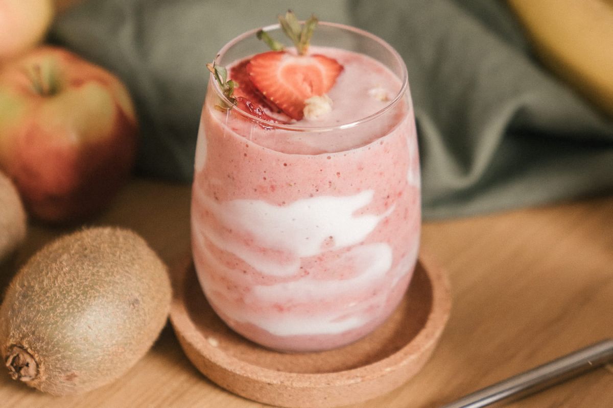 Le smoothie d'Hailey Bieber : une boisson à 17$ qui fait parler d'elle