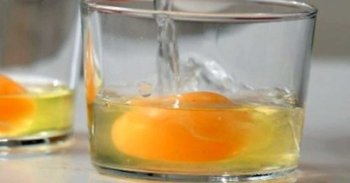 La technique secrète d'un chef pour réussir ses œufs pochés à tous les coups