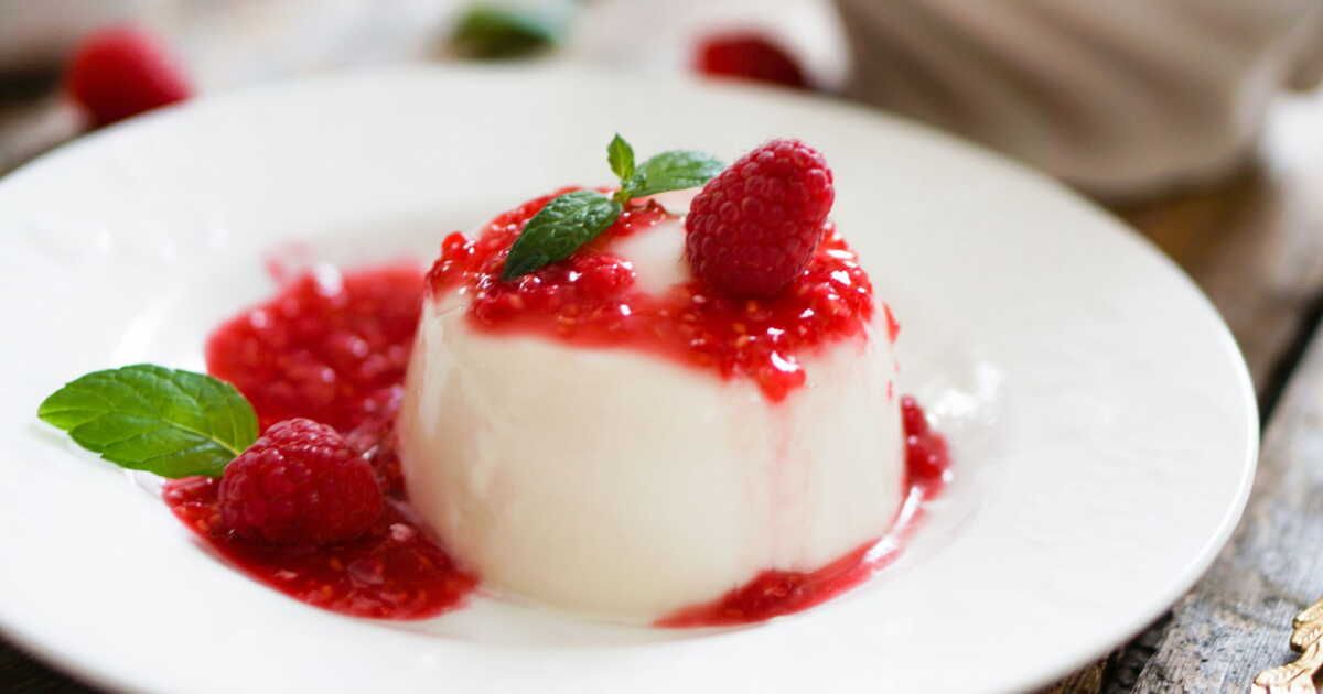 Coulis de framboise : la simplicité gourmande à portée de cuillère