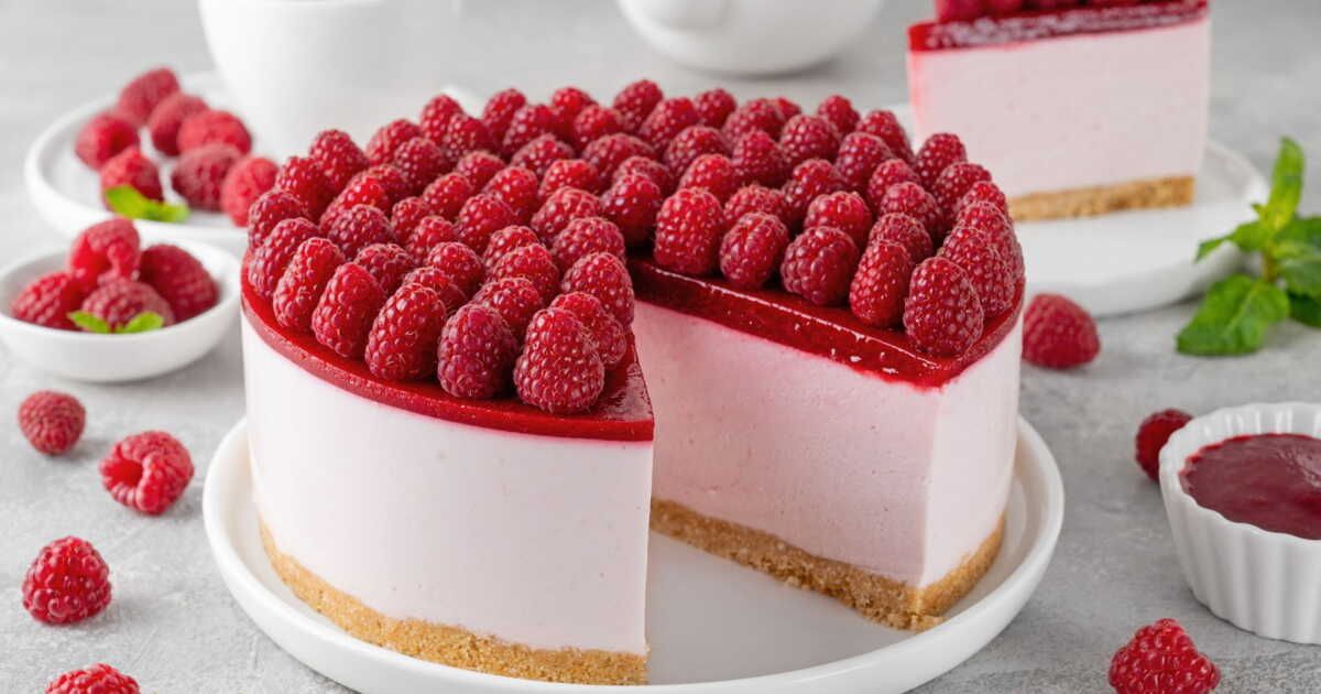 Découvrez la magie du bavarois aux framboises : un dessert irrésistible