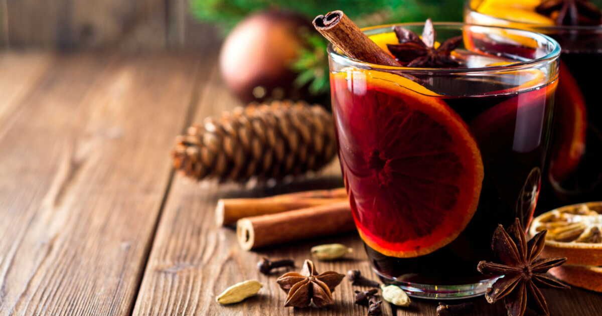 Réveillez l'esprit des fêtes avec un vin chaud maison réussi