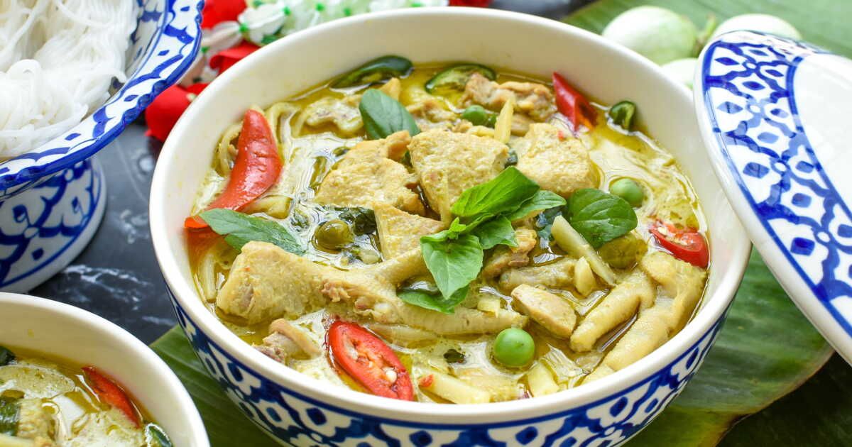 Explorez 28 recettes vibrantes au curry vert pour éveiller vos sens