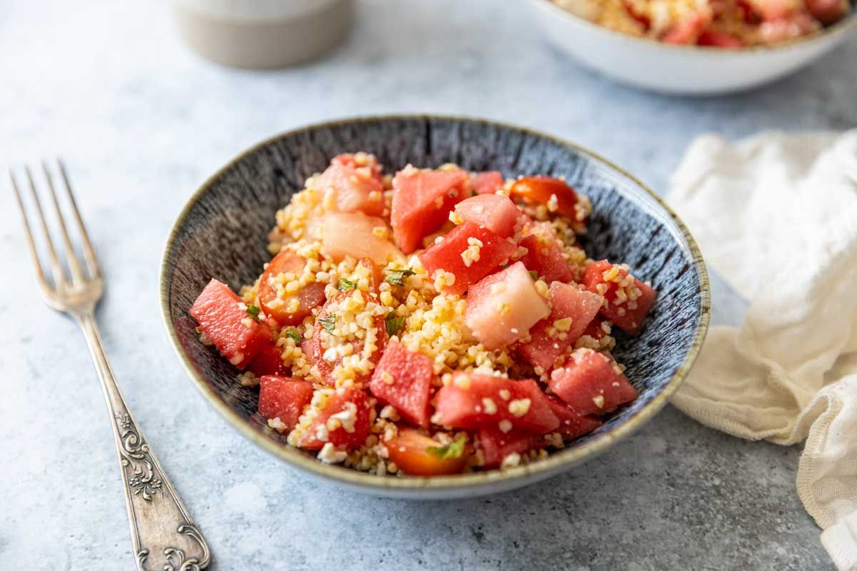 Le frais plaisir estival : salade de boulgour, pastèque et feta