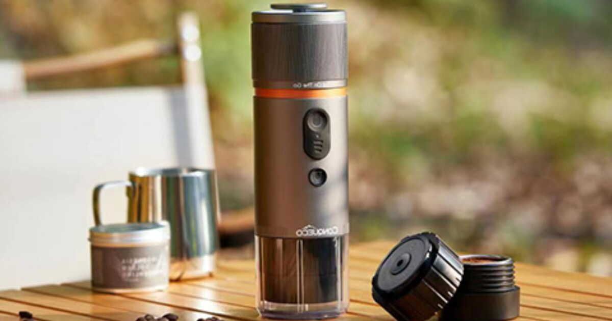 La machine à café portable qui révolutionne vos petits-déjeuners en pleine nature