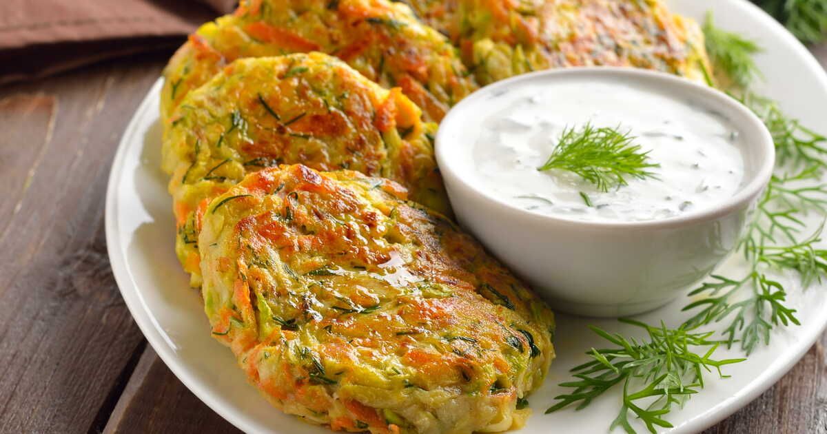 Galettes de courgettes au halloumi : une recette estivale à ne pas manquer