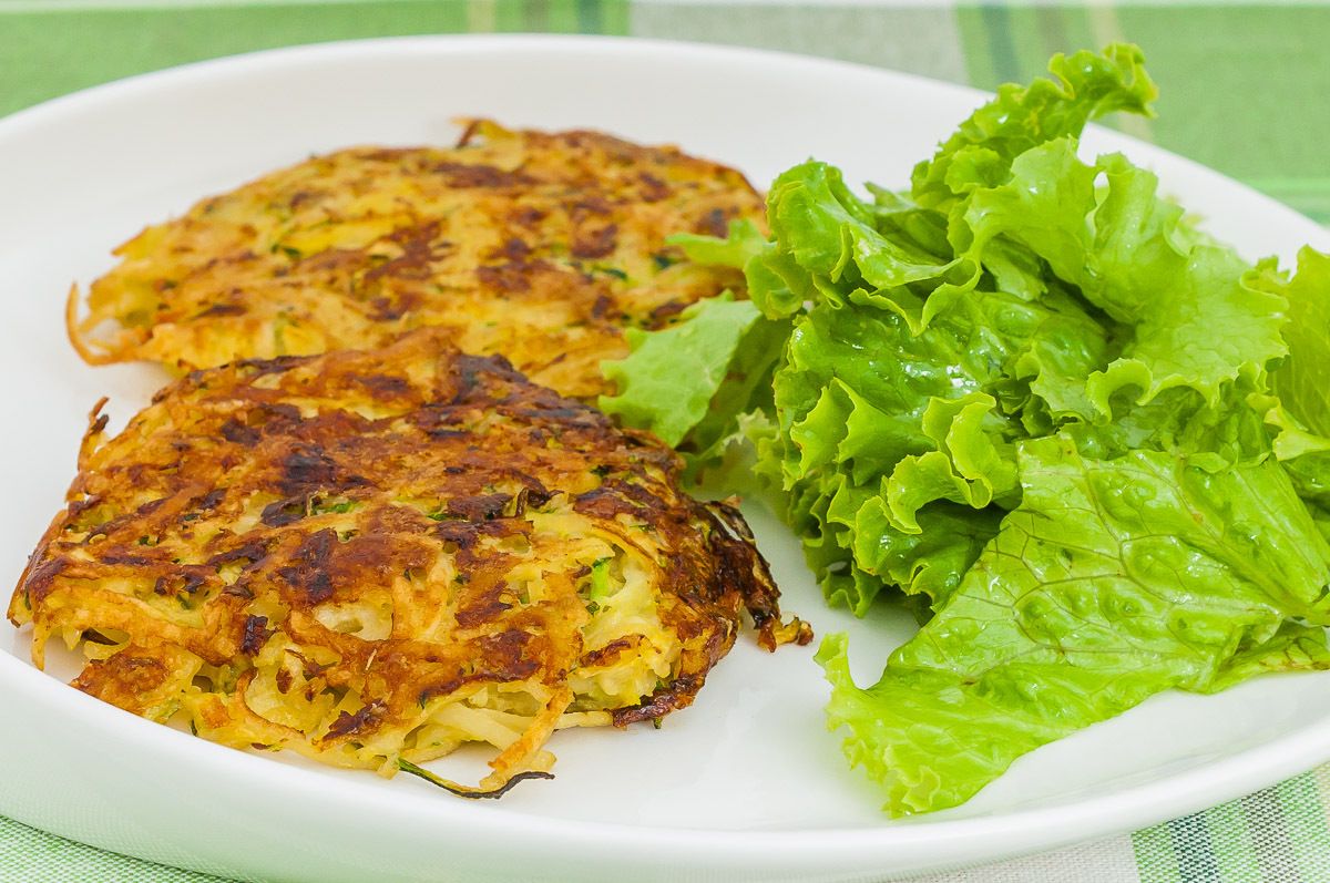 Savourez des galettes de pommes de terre et courgettes : une recette facile et gourmande