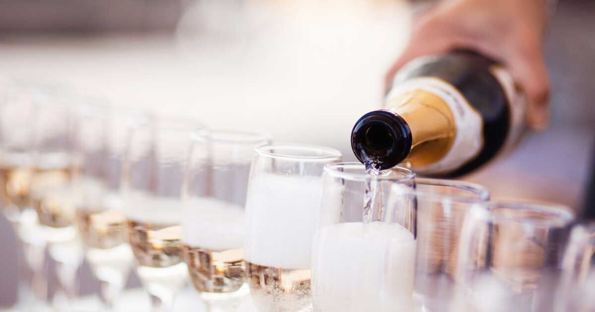L'astuce de la cuillère pour le champagne : mythe ou réalité ?