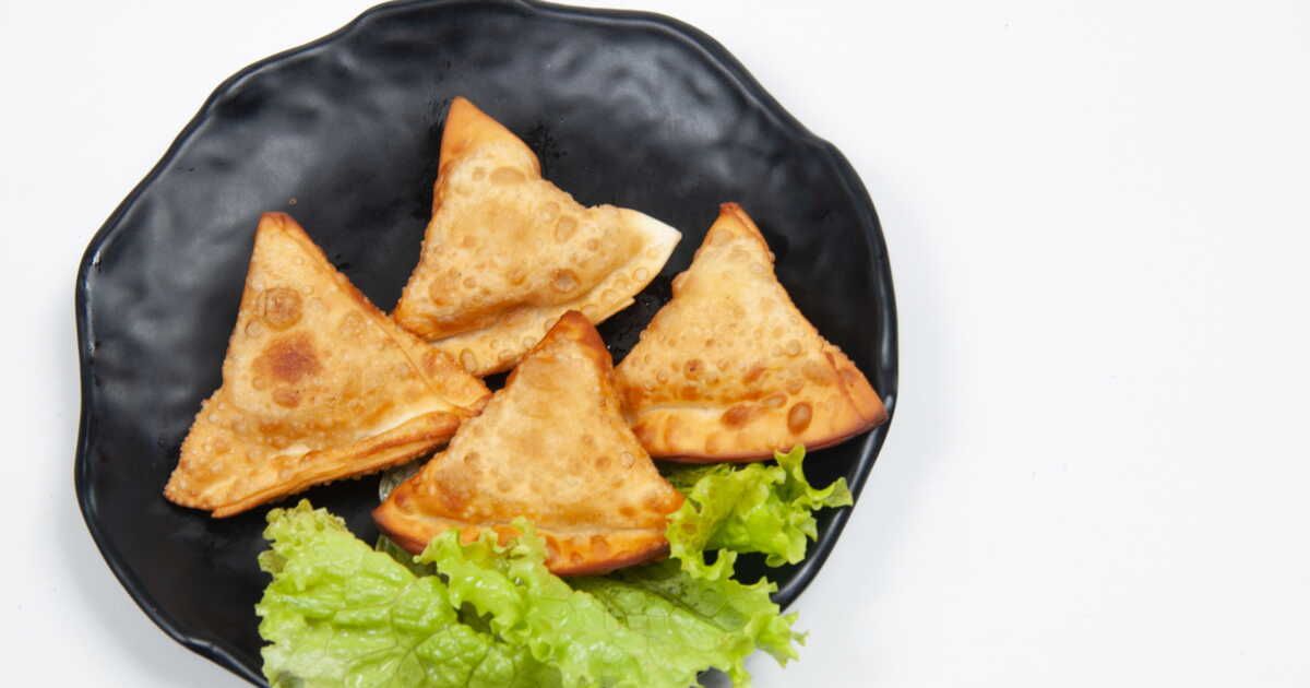 Des petits pains panés au poulet qui vont régaler vos apéritifs