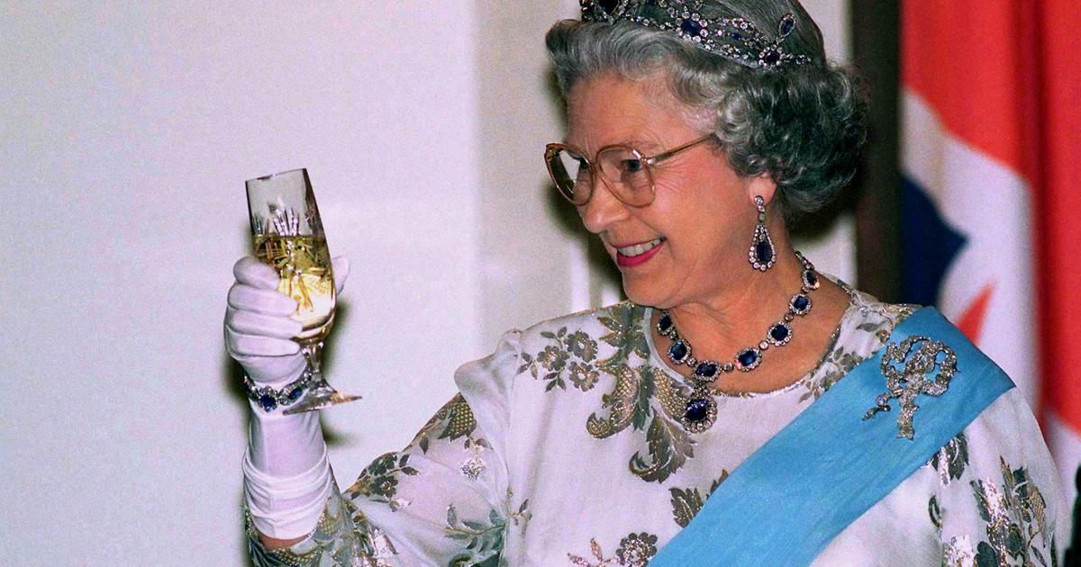 L'héritage du Dubonnet cocktail d'Elizabeth II, un moment de tradition royal