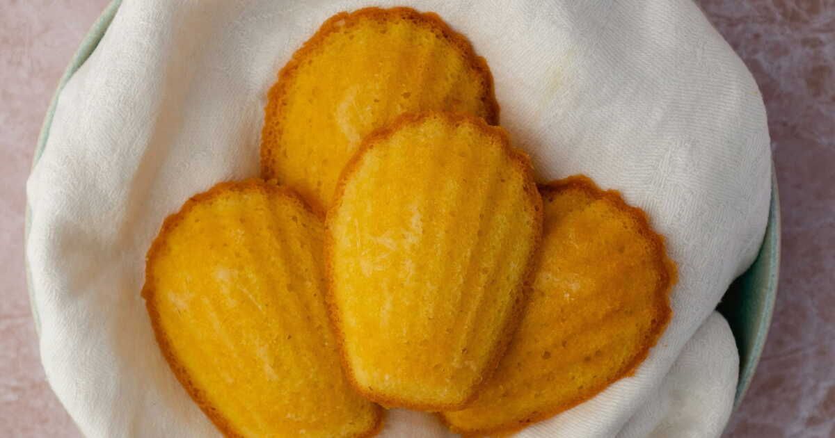 Découvrez la recette de madeleines à la vanille sans sucre pour les bébés